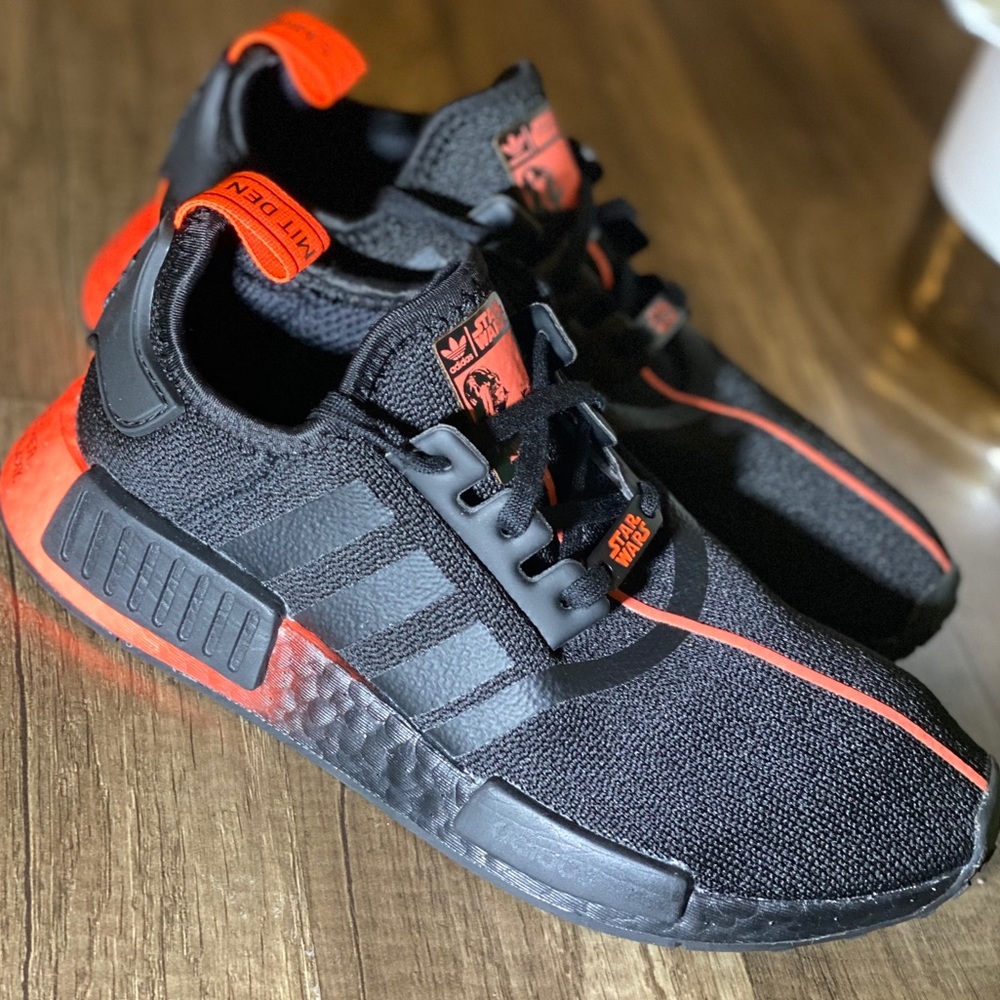 SOLD⚠️Adidas NMD_R1 Darth Vader Star-Wars